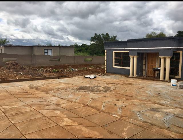 3 BEDROOM HOUSE FOR SALE IN MAVHUNDA A